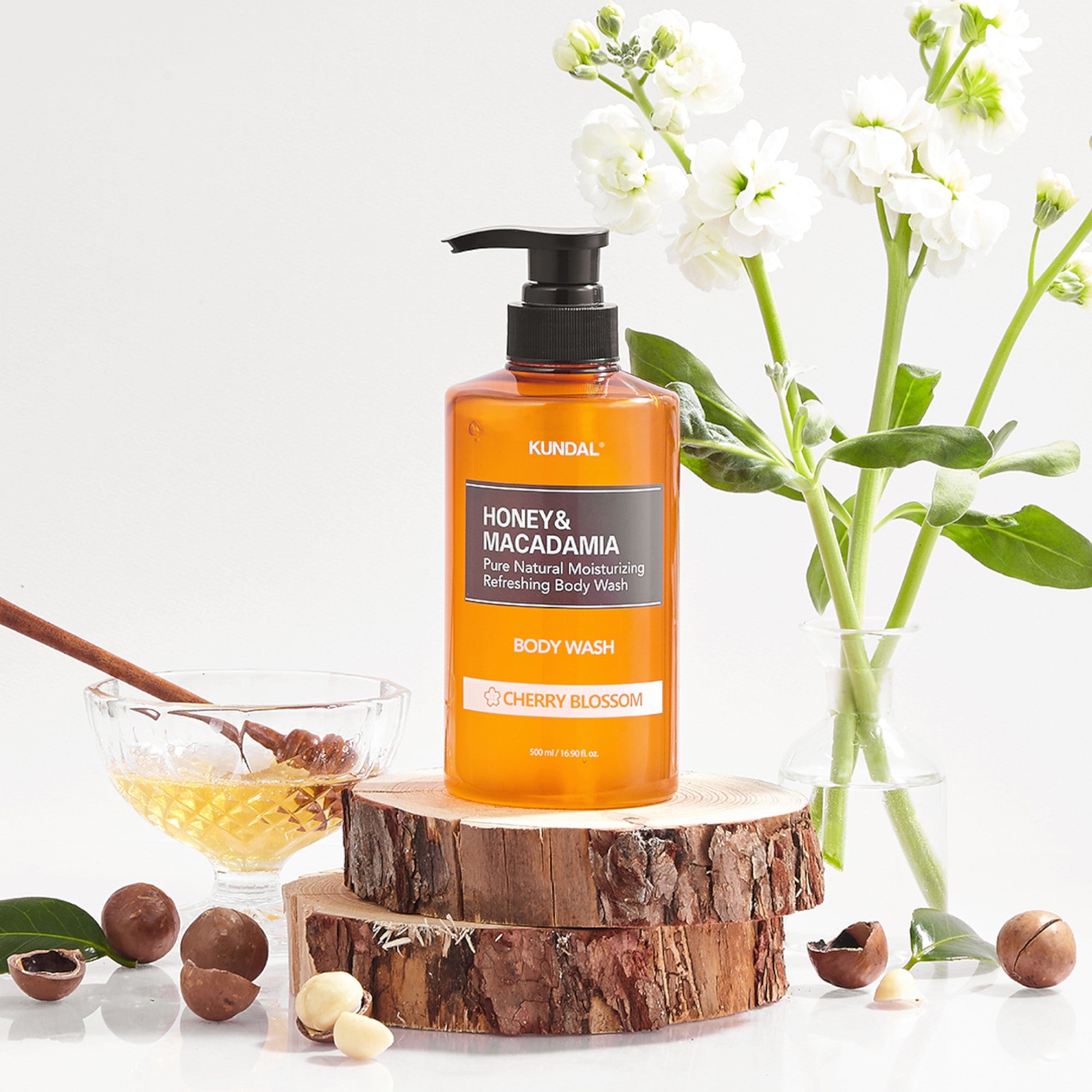 KUNDAL MIELE E MACADAMIA Gel detergente corpo rinfrescante ai fiori di ciliegio 500 ml #2