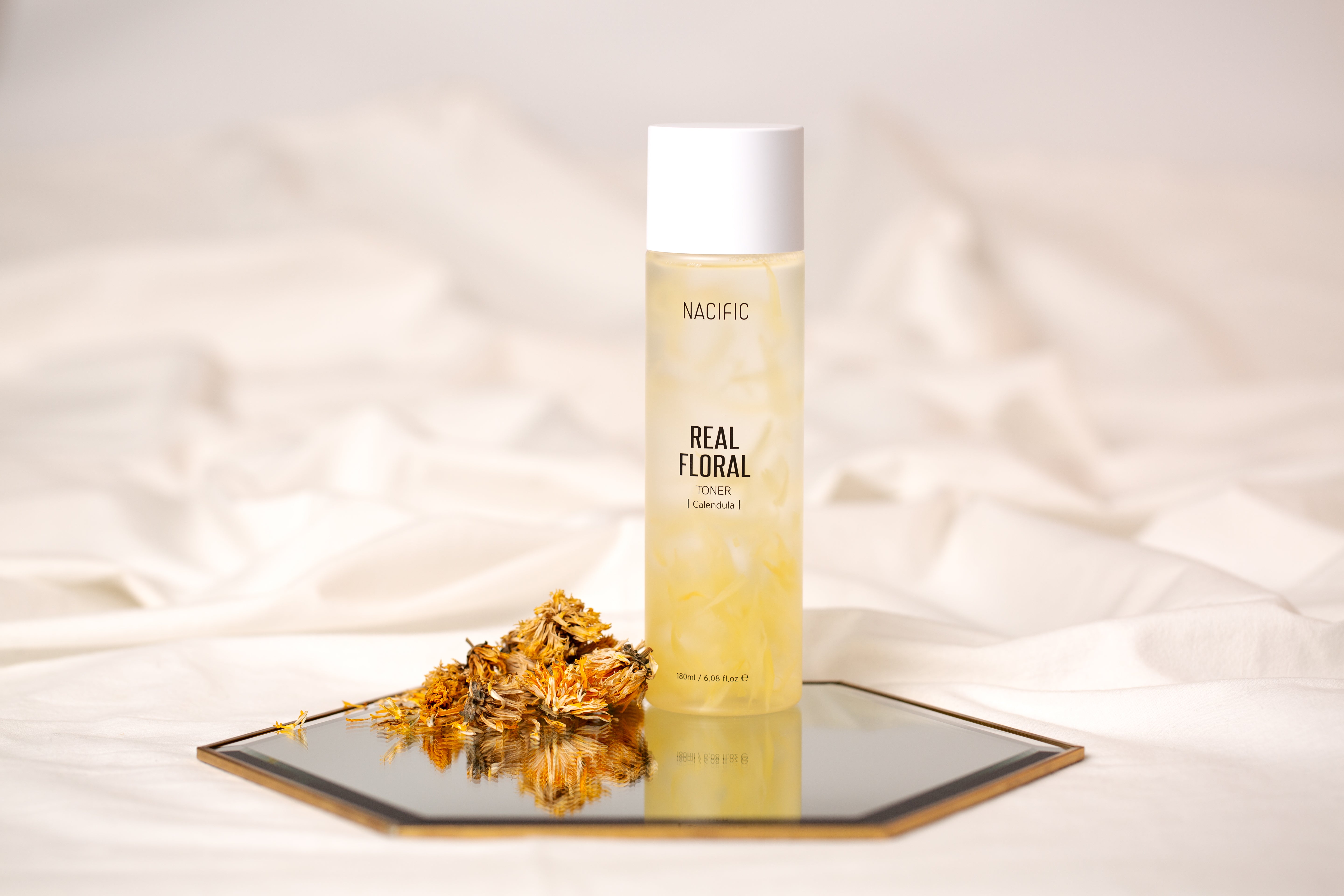 NACIFIC REAL FLORAL Calendula Toner – tonico idratante alla calendula 180 ml #2