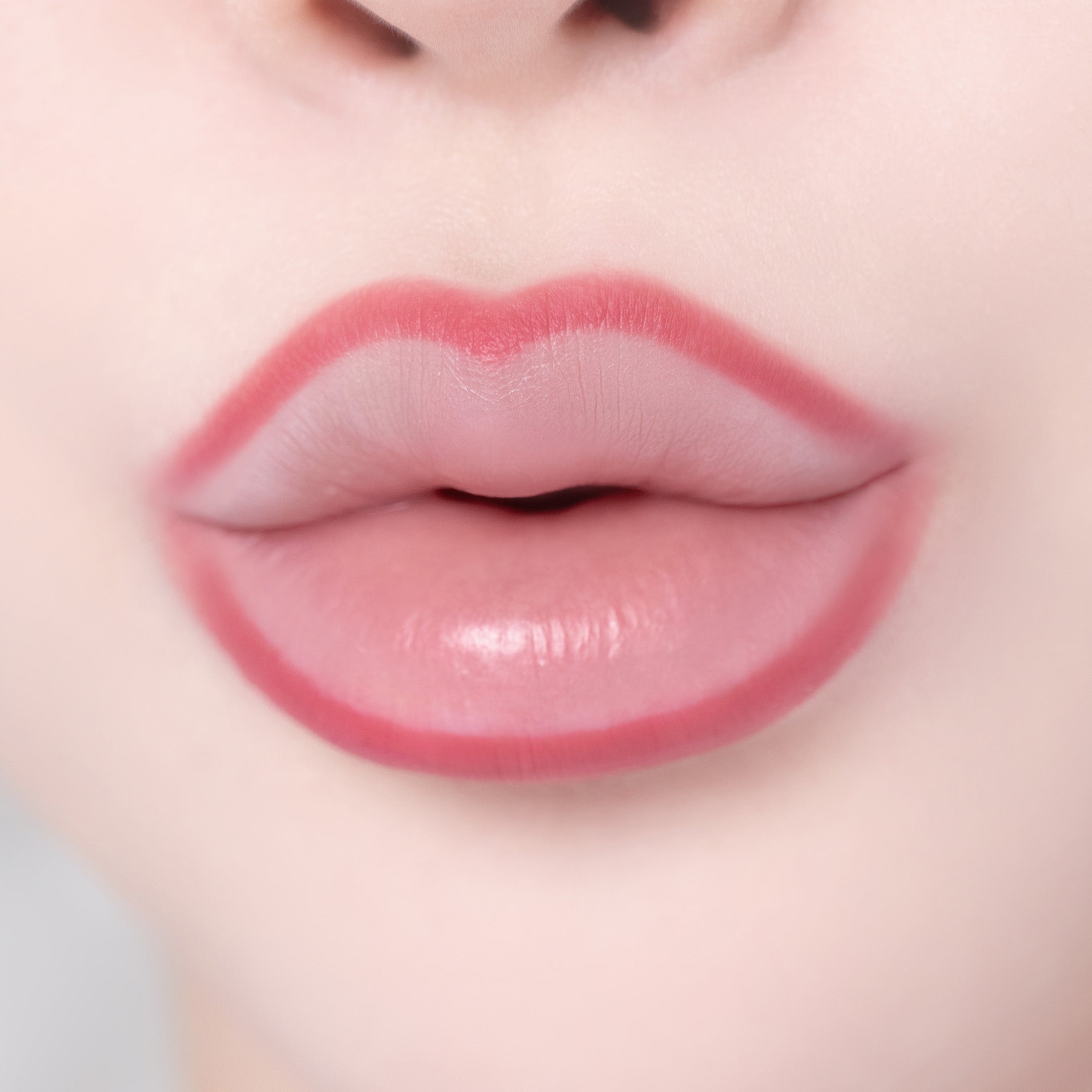 LAKA STAIN LIP LINER Matita labbra con effetto colore naturalmente fissato 0,7 g #6