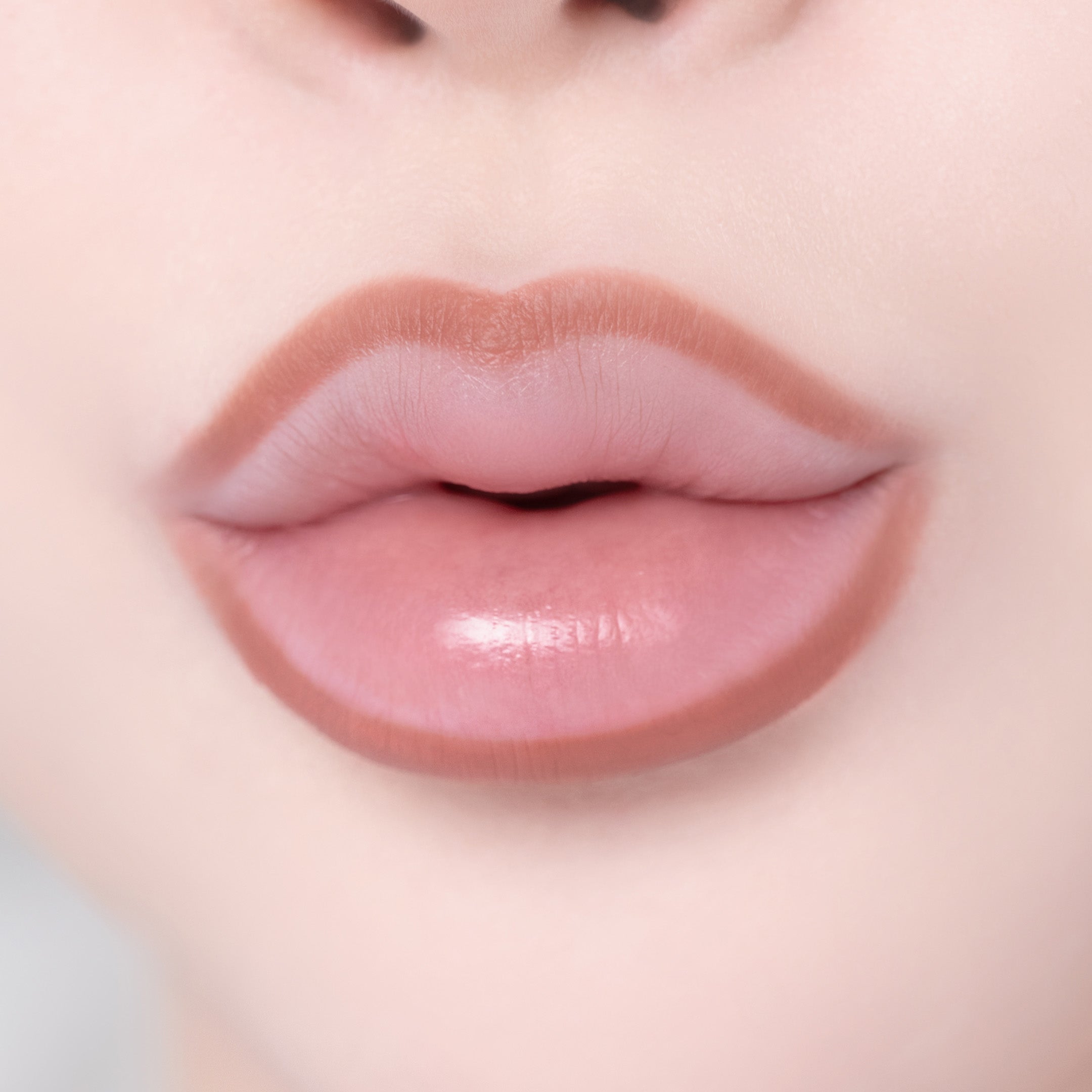 LAKA STAIN LIP LINER Matita labbra con effetto colore naturalmente fissato 0,7 g #10